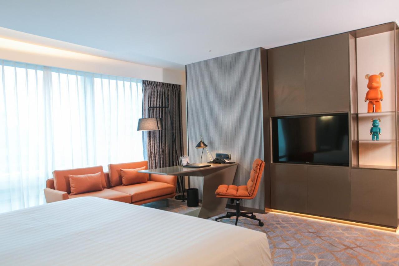 Pullman Shanghai Skyway Bagian luar foto