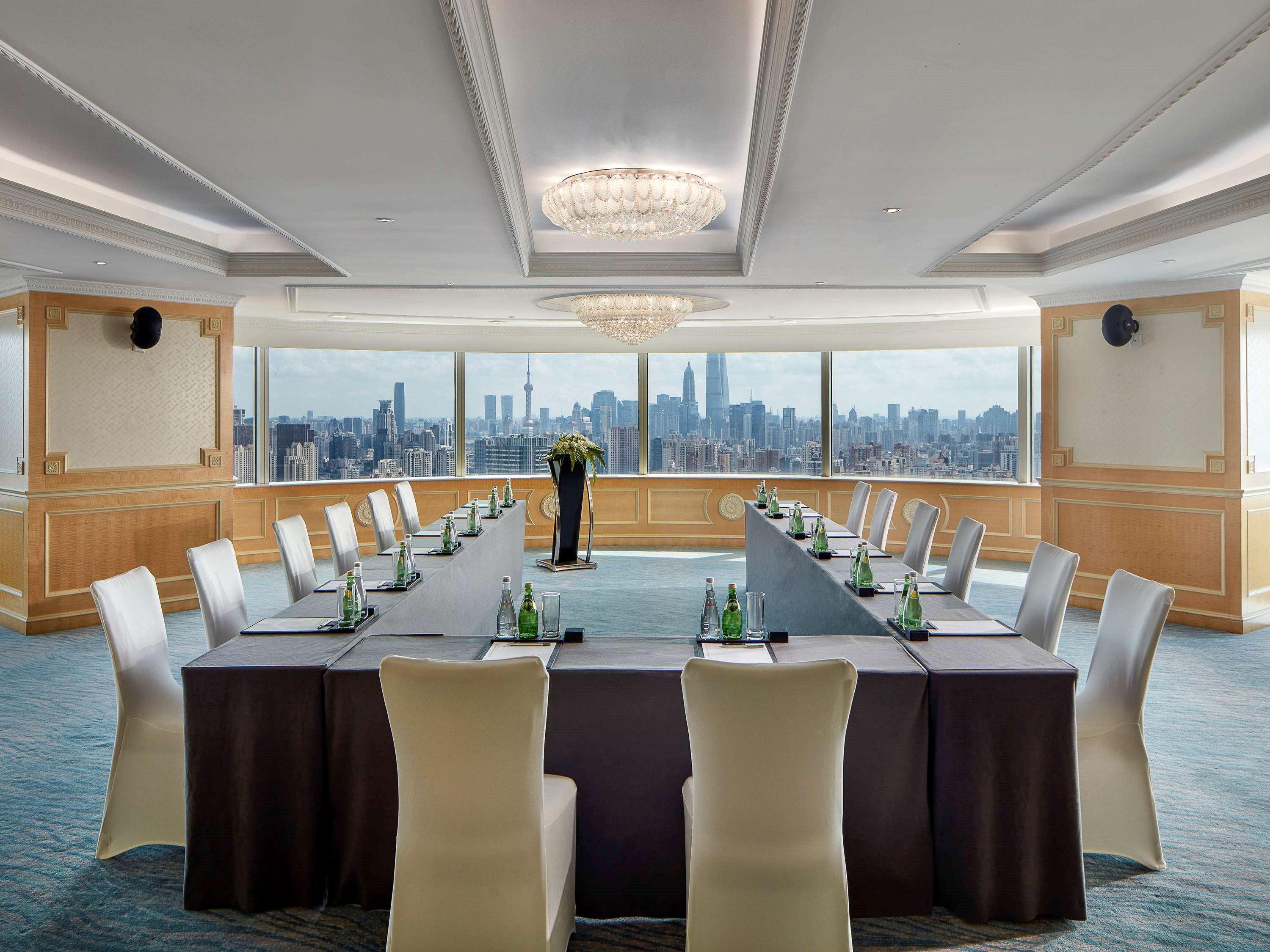 Pullman Shanghai Skyway Bagian luar foto