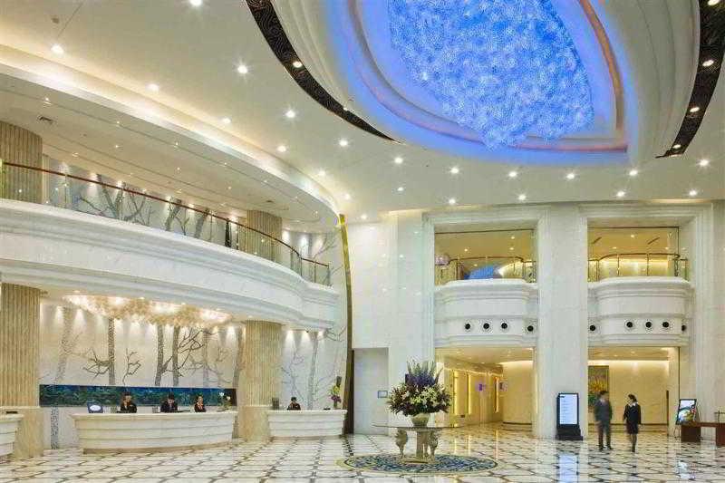 Pullman Shanghai Skyway Bagian luar foto