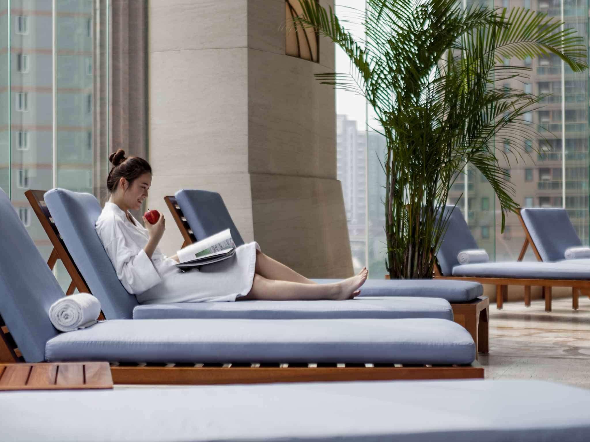 Pullman Shanghai Skyway Bagian luar foto