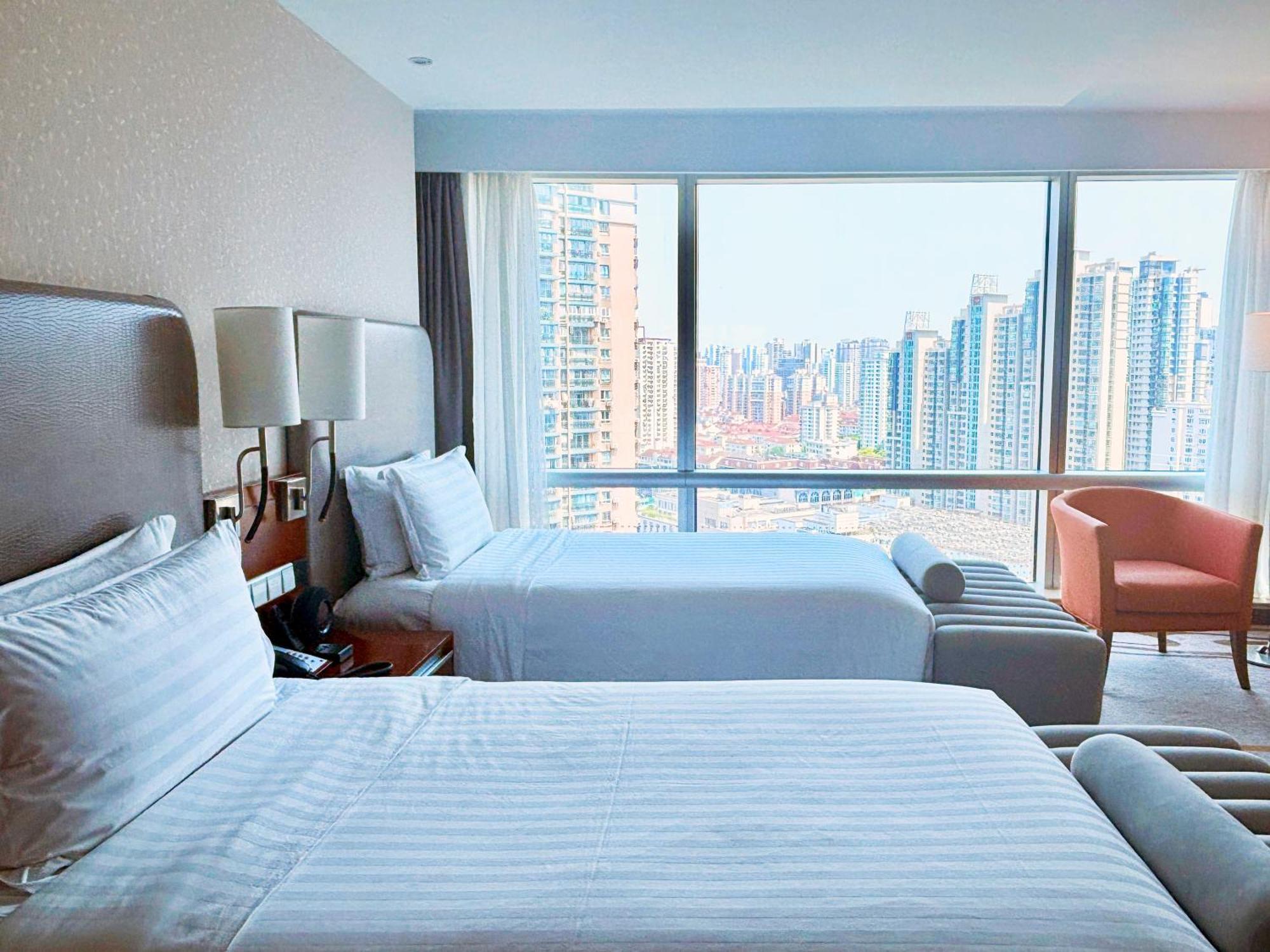 Pullman Shanghai Skyway Bagian luar foto