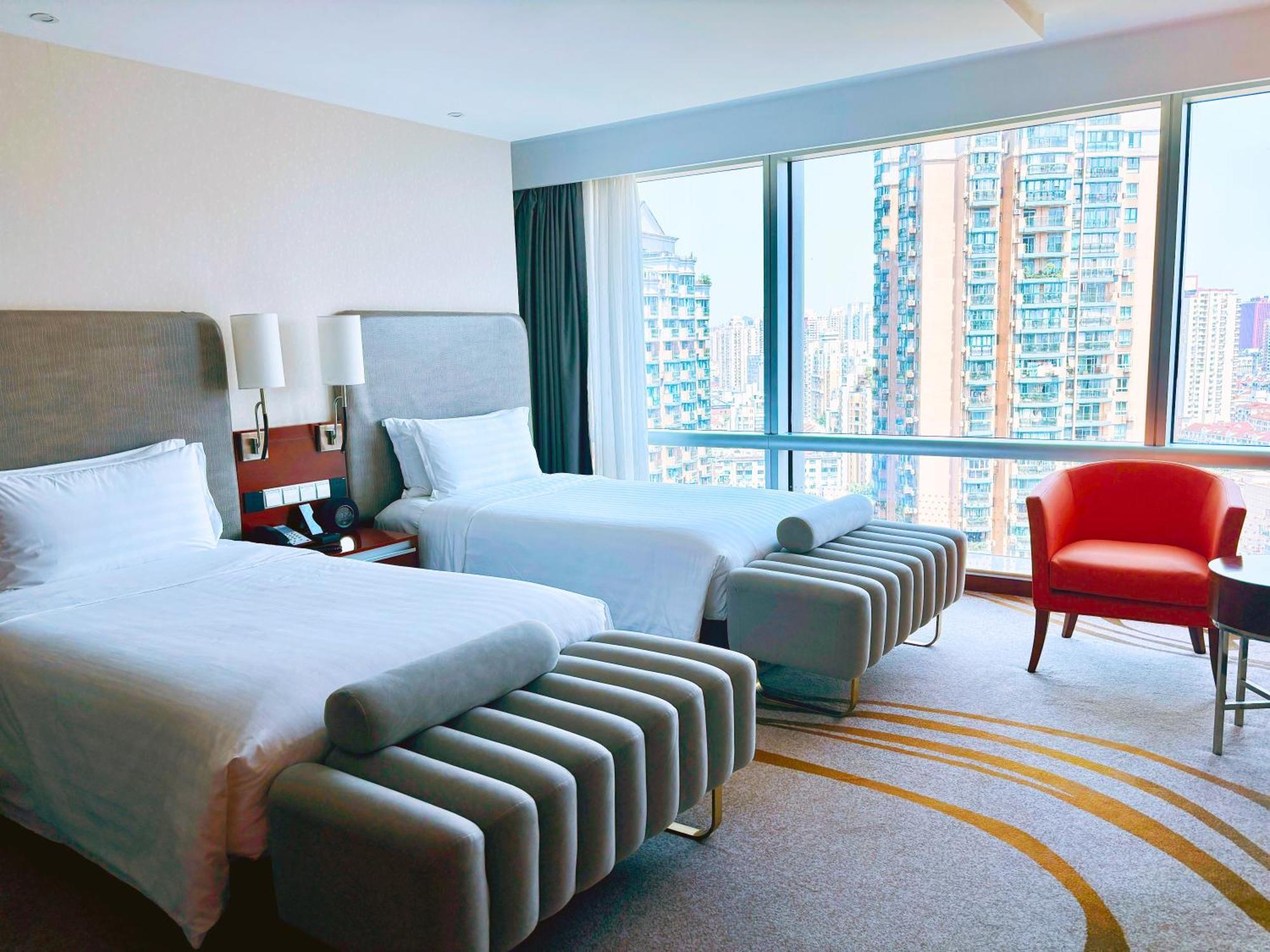 Pullman Shanghai Skyway Bagian luar foto